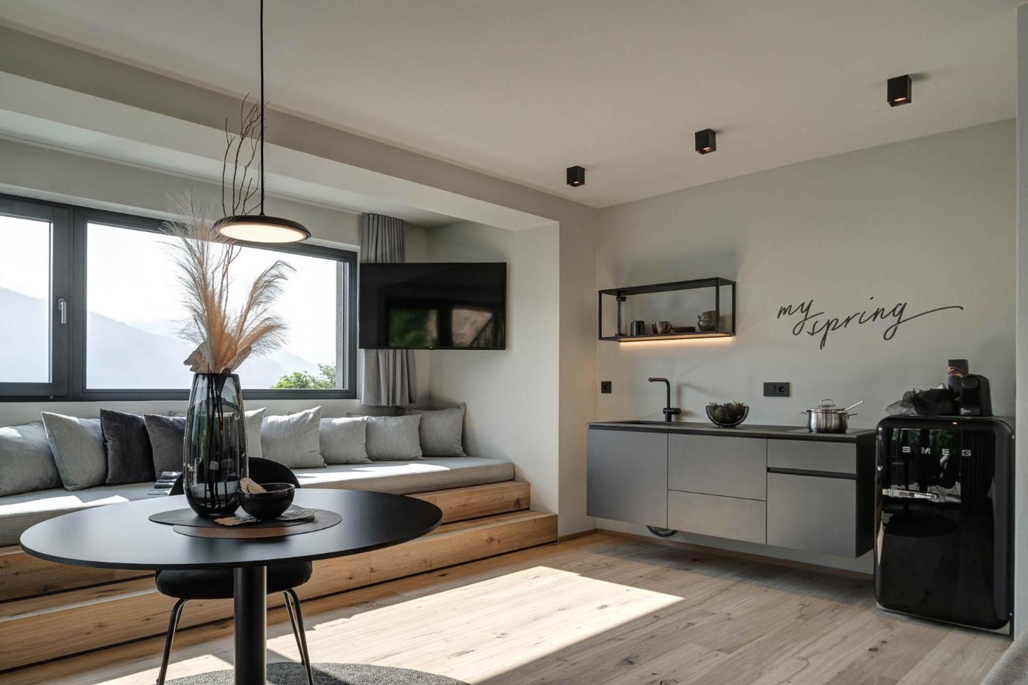My Spring - Panoramic Suites Lana Cameră foto