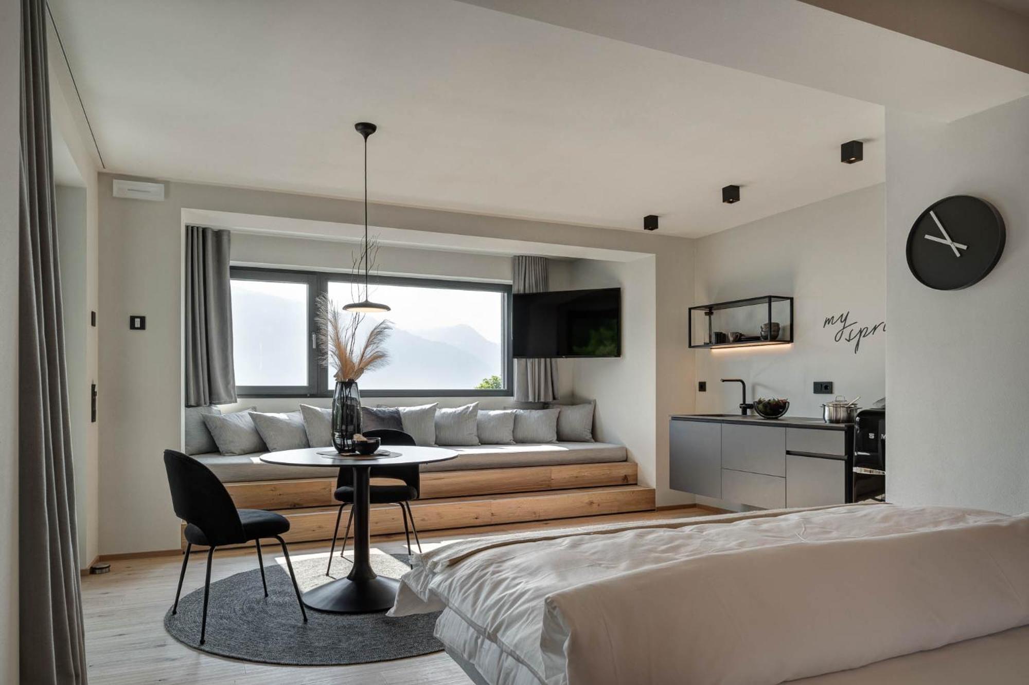 My Spring - Panoramic Suites Lana Cameră foto